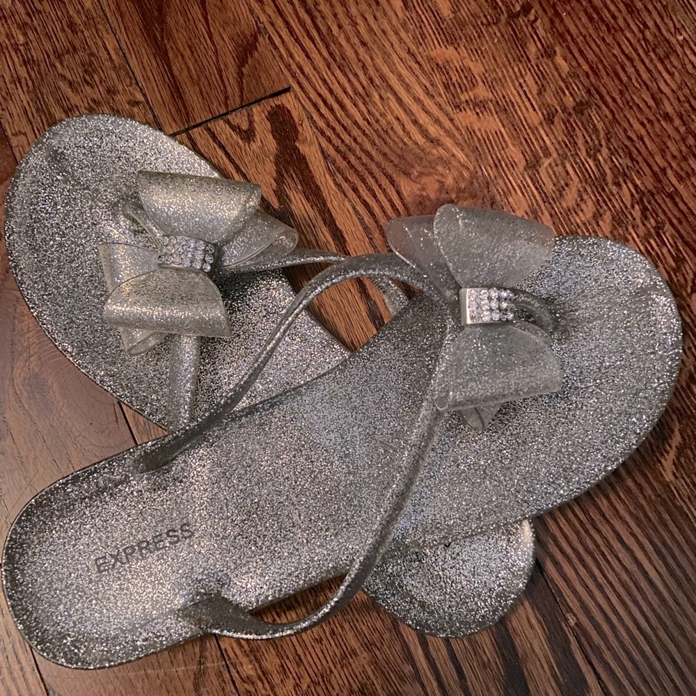Woman’s fashion flip flops